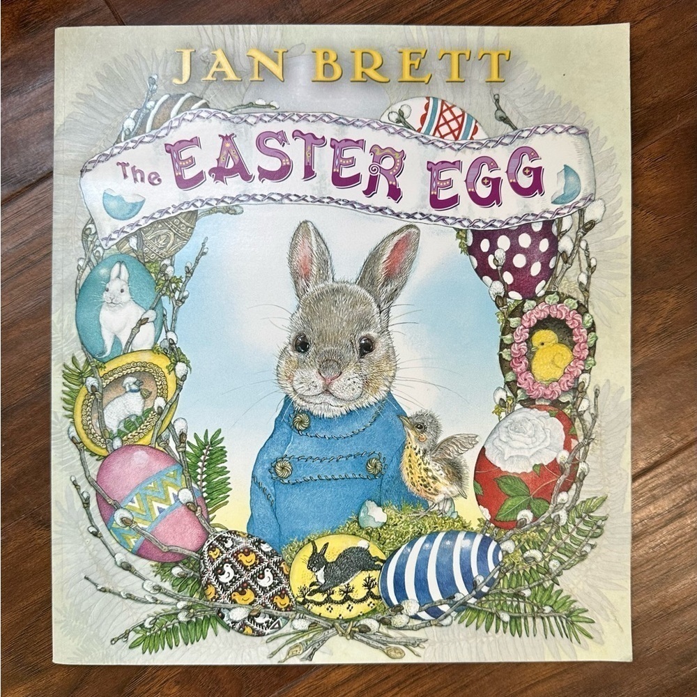 The Easter Egg Book - Picture 1 of 5